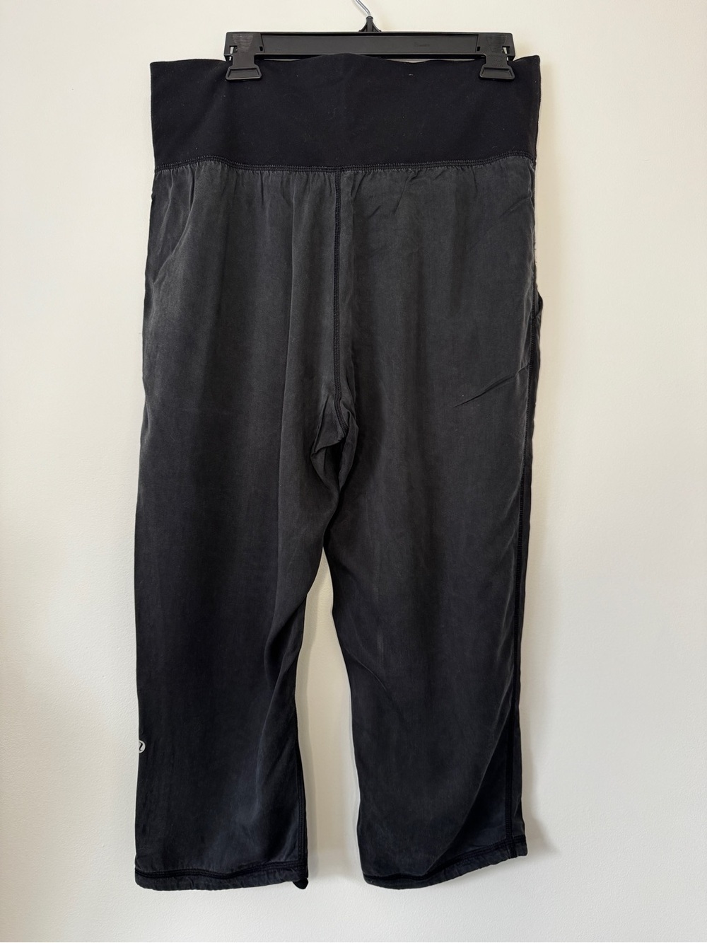 Lululemon Post Power Crop Black Pants Drop Crotch Joggers Trousers Sz 8 - Picture 4 of 16